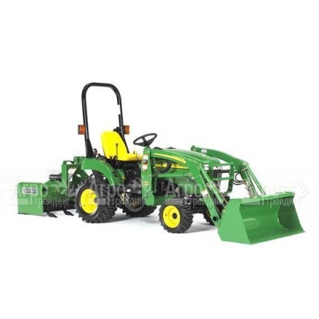 Многофункциональный минитрактор John Deere 2320 в Курске